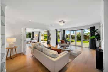 13 John Sutton Place, Richmond