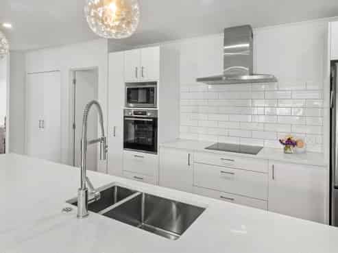 32 Whitehorn Drive, Lincoln