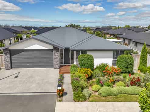 32 Whitehorn Drive, Lincoln