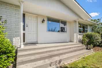 8 Capri Place, Awapuni