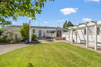 8 Capri Place, Awapuni