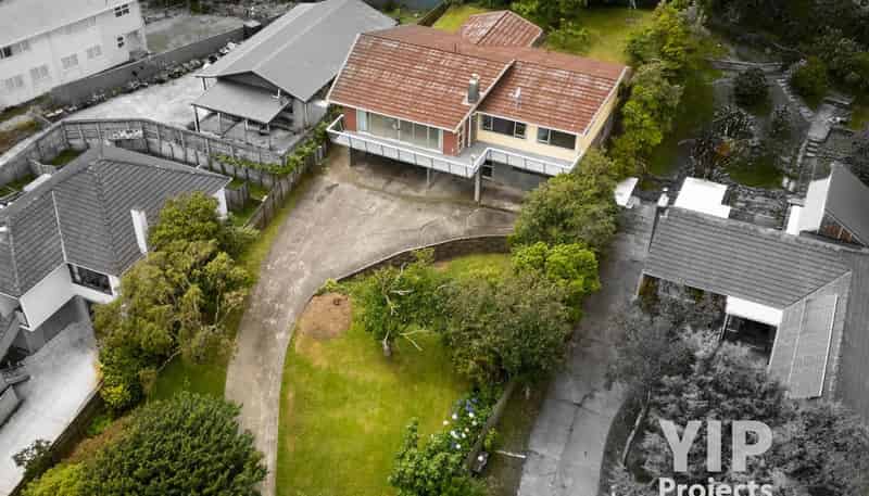 22 Tremewan Street, Tawa