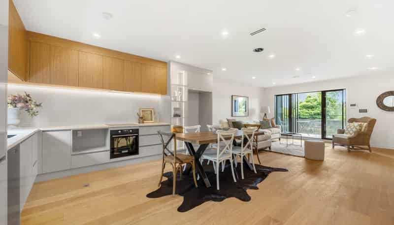 5/12 King Edward Avenue, Epsom