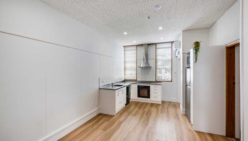124 Queen Street East, Hastings