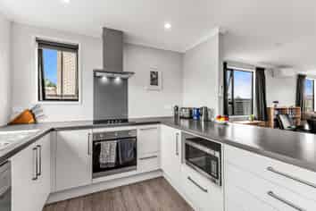 94b Banks Street, Marfell