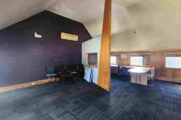 Epsom Standalone High Stud Stylish Retail 