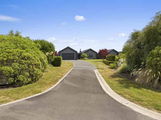 32 Lacebark Drive, Kinloch