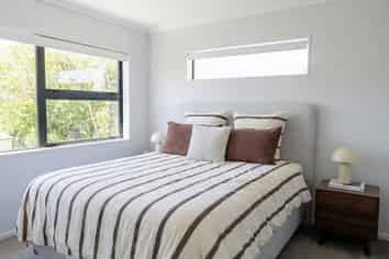 15 Locket Road, Glenfield