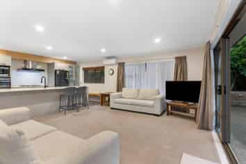 58 Mission Heights Drive, Flat Bush