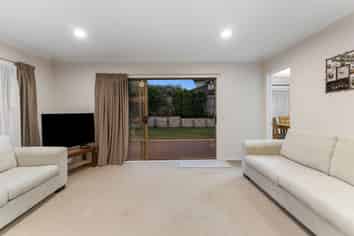 58 Mission Heights Drive, Flat Bush