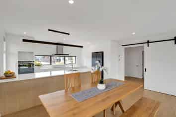 4 Farmview Lane, Lincoln