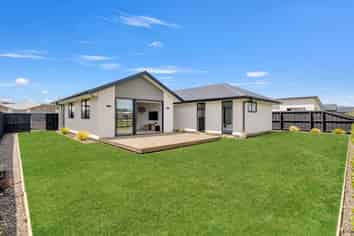 4 Farmview Lane, Lincoln