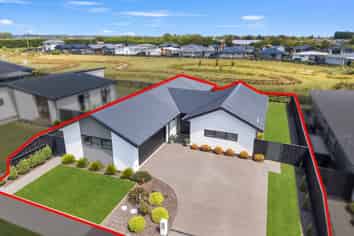 4 Farmview Lane, Lincoln