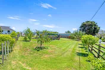 36 Shakespeare Road, Bastia Hill