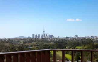 202/2B Te Ara Taurapa, Point Chevalier