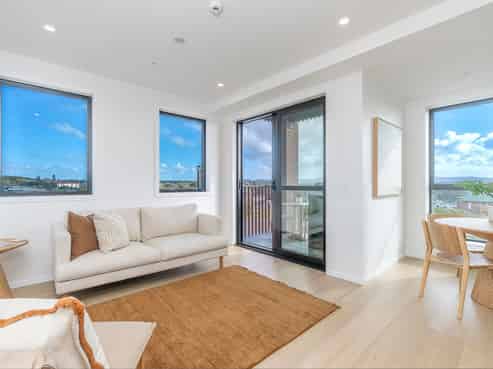 202/2B Te Ara Taurapa, Point Chevalier