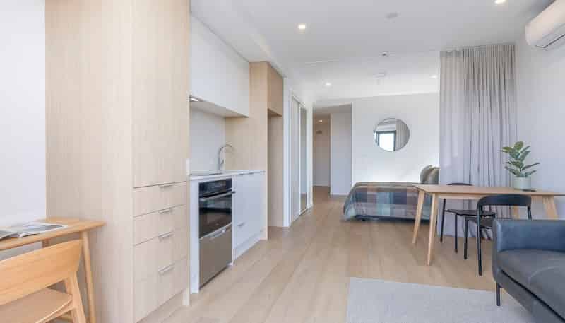 105/2B Te Ara Taurapa, Point Chevalier