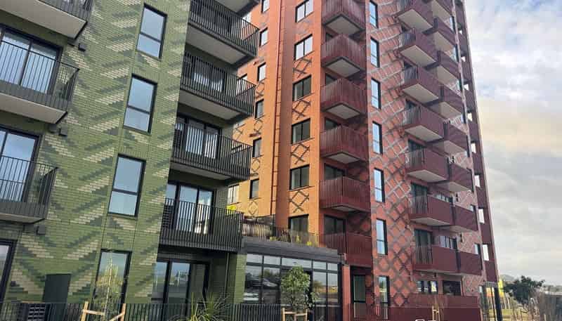 105/2B Te Ara Taurapa, Point Chevalier