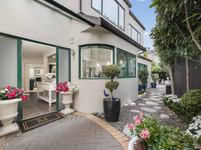 105B Beach Road, Mellons Bay