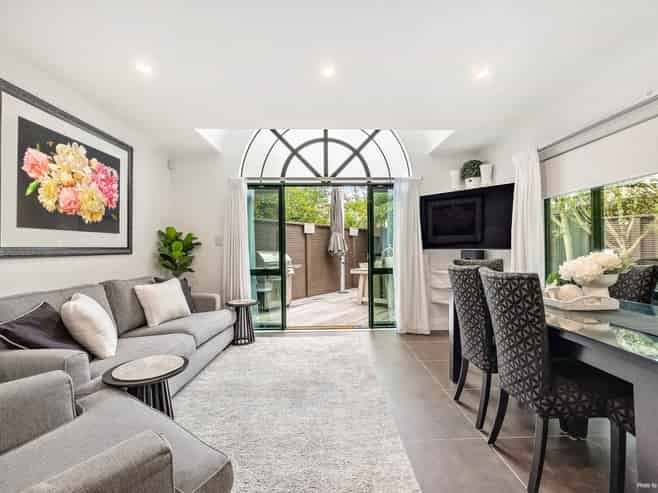 105B Beach Road, Mellons Bay