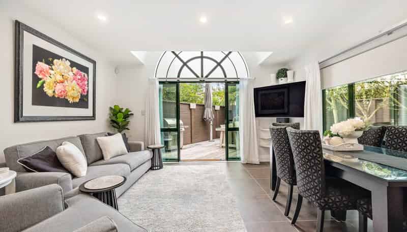 105B Beach Road, Mellons Bay