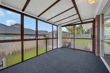 17 Faith Bullock Place, New Lynn