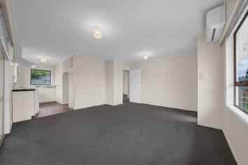 17 Faith Bullock Place, New Lynn