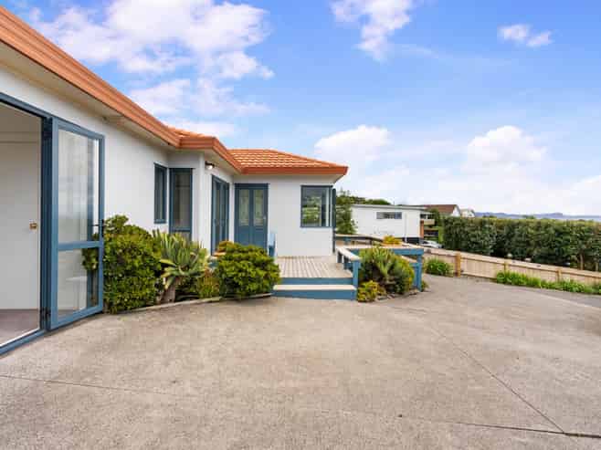 15A  Rimu Road, Stanmore Bay