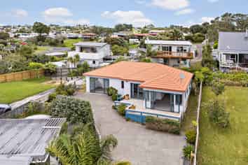 15A  Rimu Road, Stanmore Bay