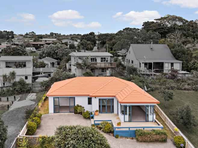 15A  Rimu Road, Stanmore Bay