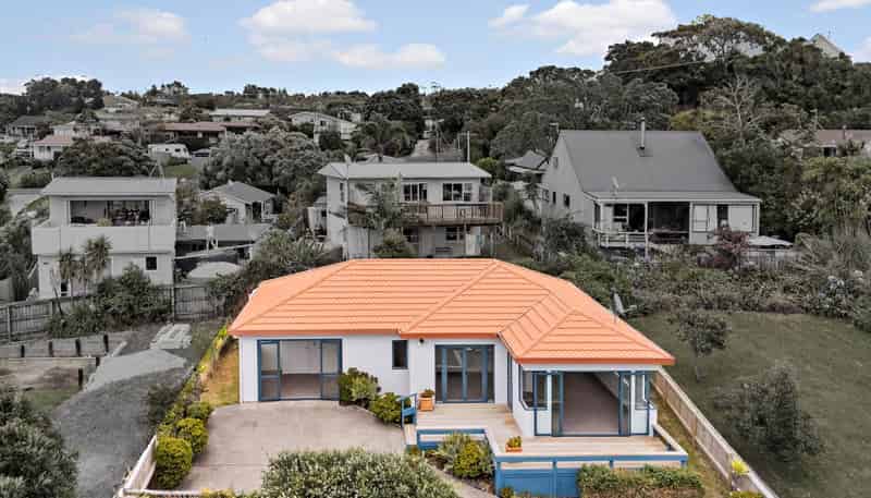 15A  Rimu Road, Stanmore Bay