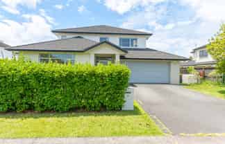 28 Lake Drive, Karaka