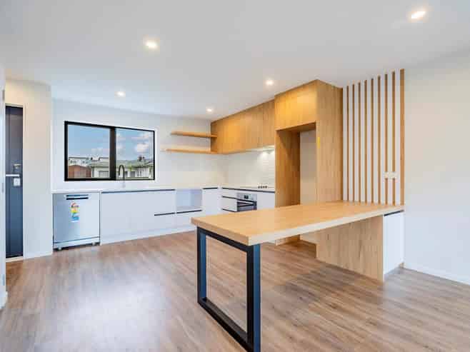 1-6/21 Peachgrove Road, Te Atatu South