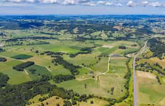 2358 State Highway 1, Hukerenui