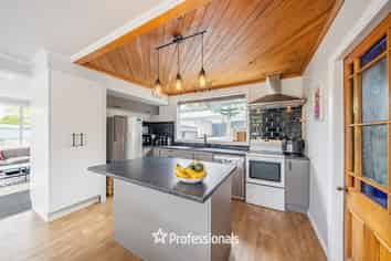 373 Stokes Valley Road, Stokes Valley