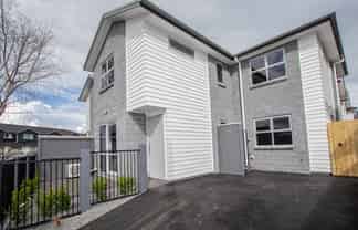 C/2/20 Jones Crescent, Melville