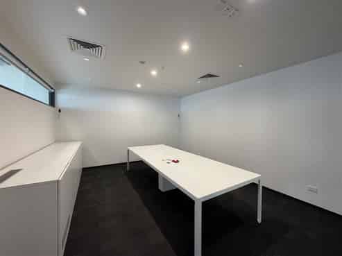 Modern Fitted Office in Grafton