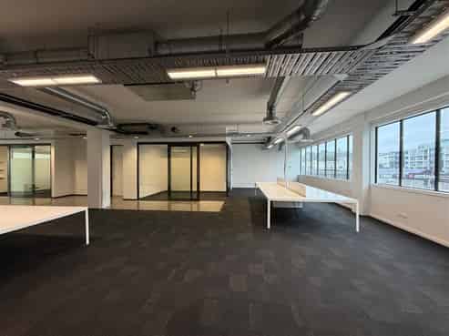 Modern Fitted Office in Grafton