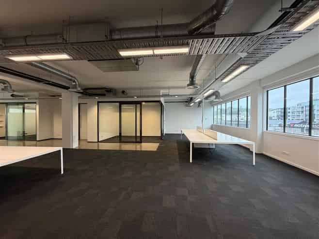 Modern Fitted Office in Grafton