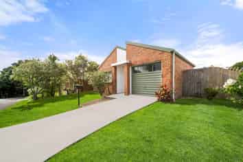 25 Kona Crescent, Henderson