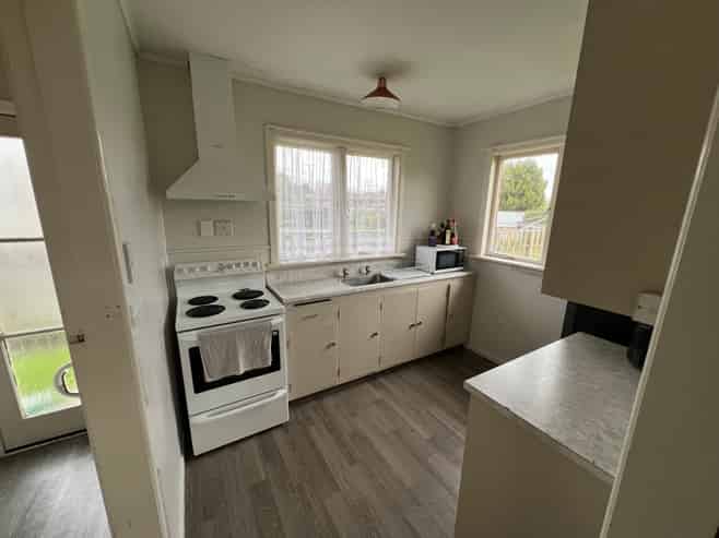 15a Leeds Street, Silverdale