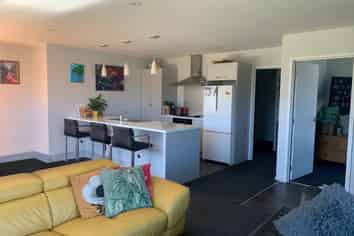 8a Goldrich Grove, Netherby