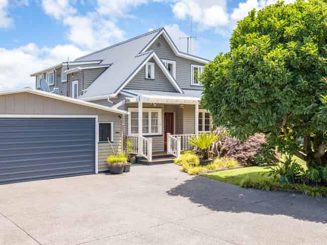 61 Te Aroha Street, Hamilton East