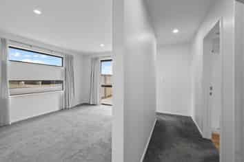 142 Trevors Road, Hampstead