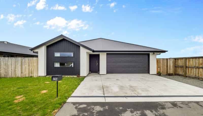 142 Trevors Road, Hampstead