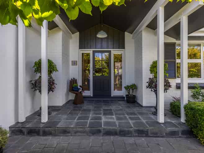 5 Matipo Street, Waikanae