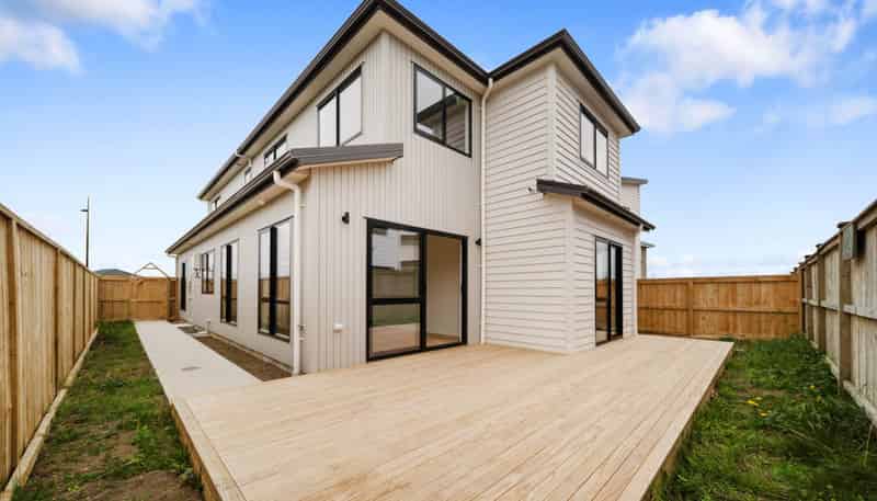 5 Whata Street, Clarks Beach
