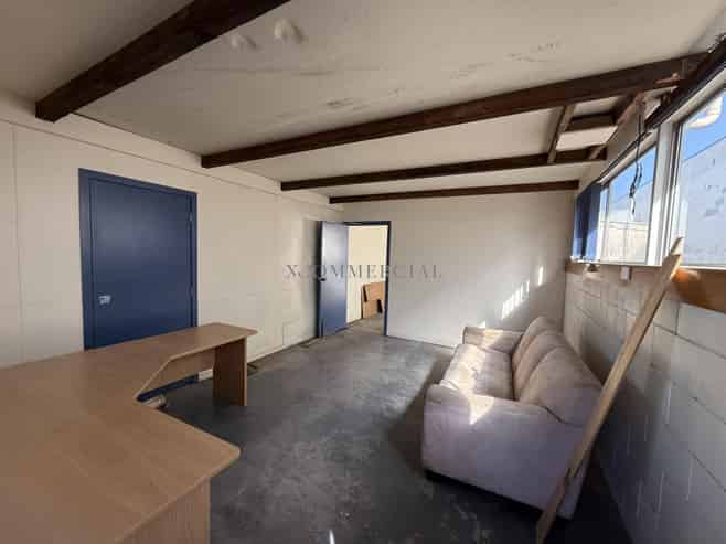 Secure 250sqm Warehouse & 530sqm Yard