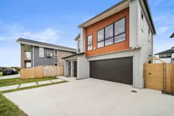 7 Whata Street, Clarks Beach