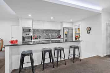 15 Douglas Drive, Allenton